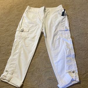 White House black market capri pants